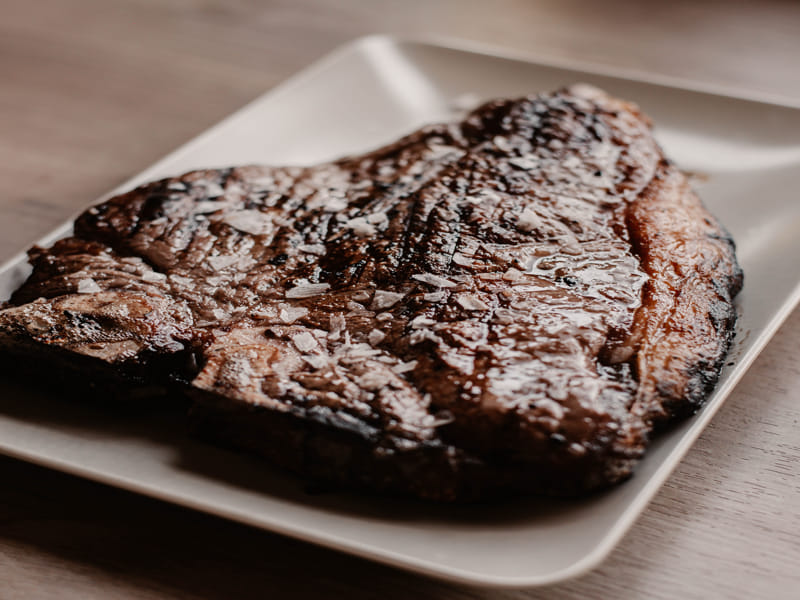 chuletón de ternera cocinado